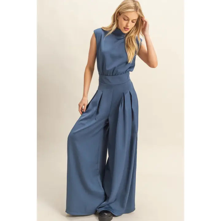 Elegant Sleeveless Jumpsuit with Wide-Leg Design