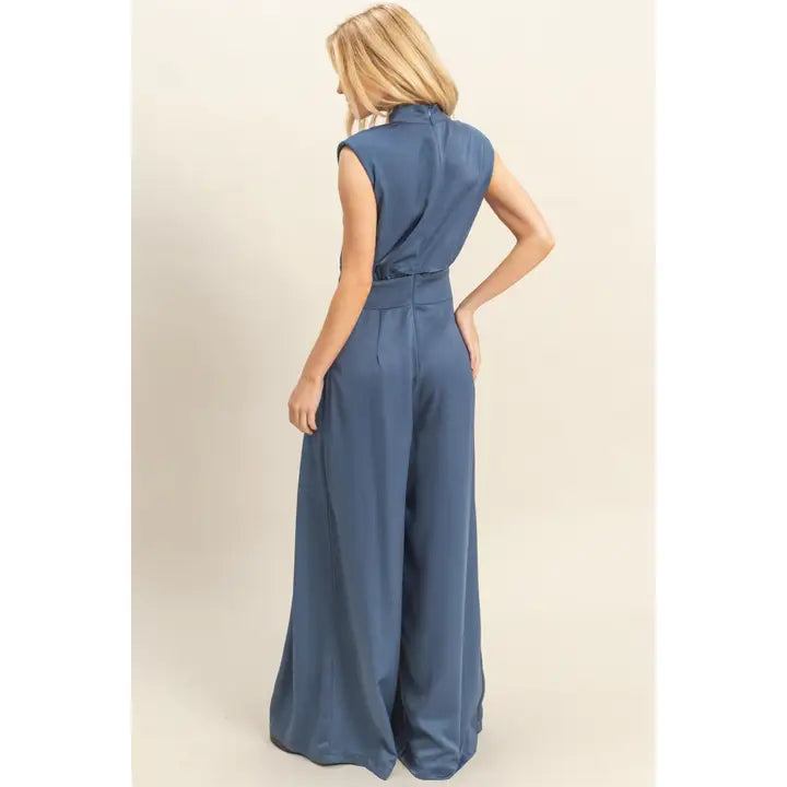 Elegant Sleeveless Jumpsuit with Wide-Leg Design